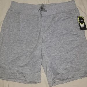 Womens Shorts, 2pairs of grey, 1 pair of burgundy all size M8. 1 pair of jean